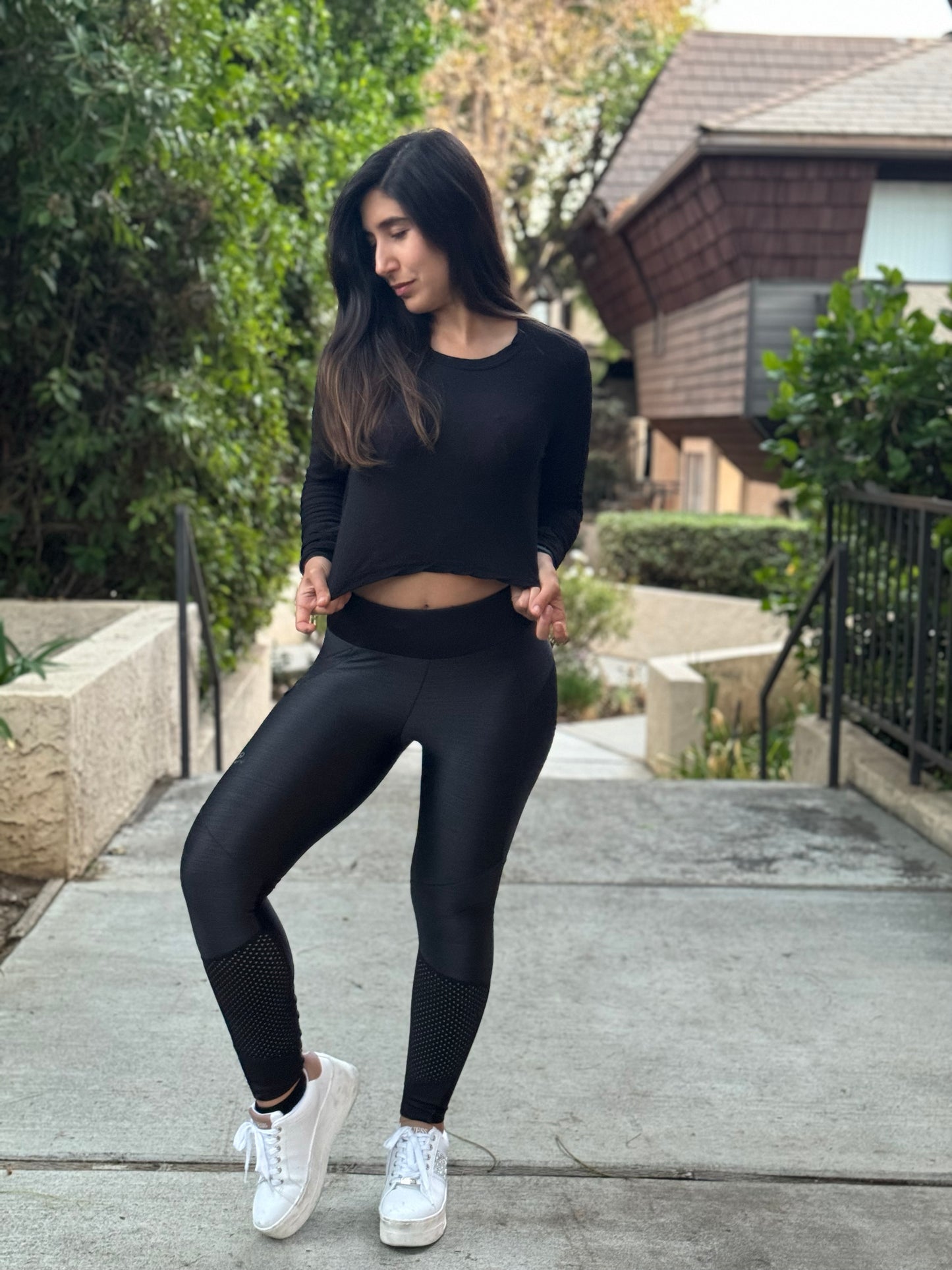 Light Weight Long Sleeve Crop Tee